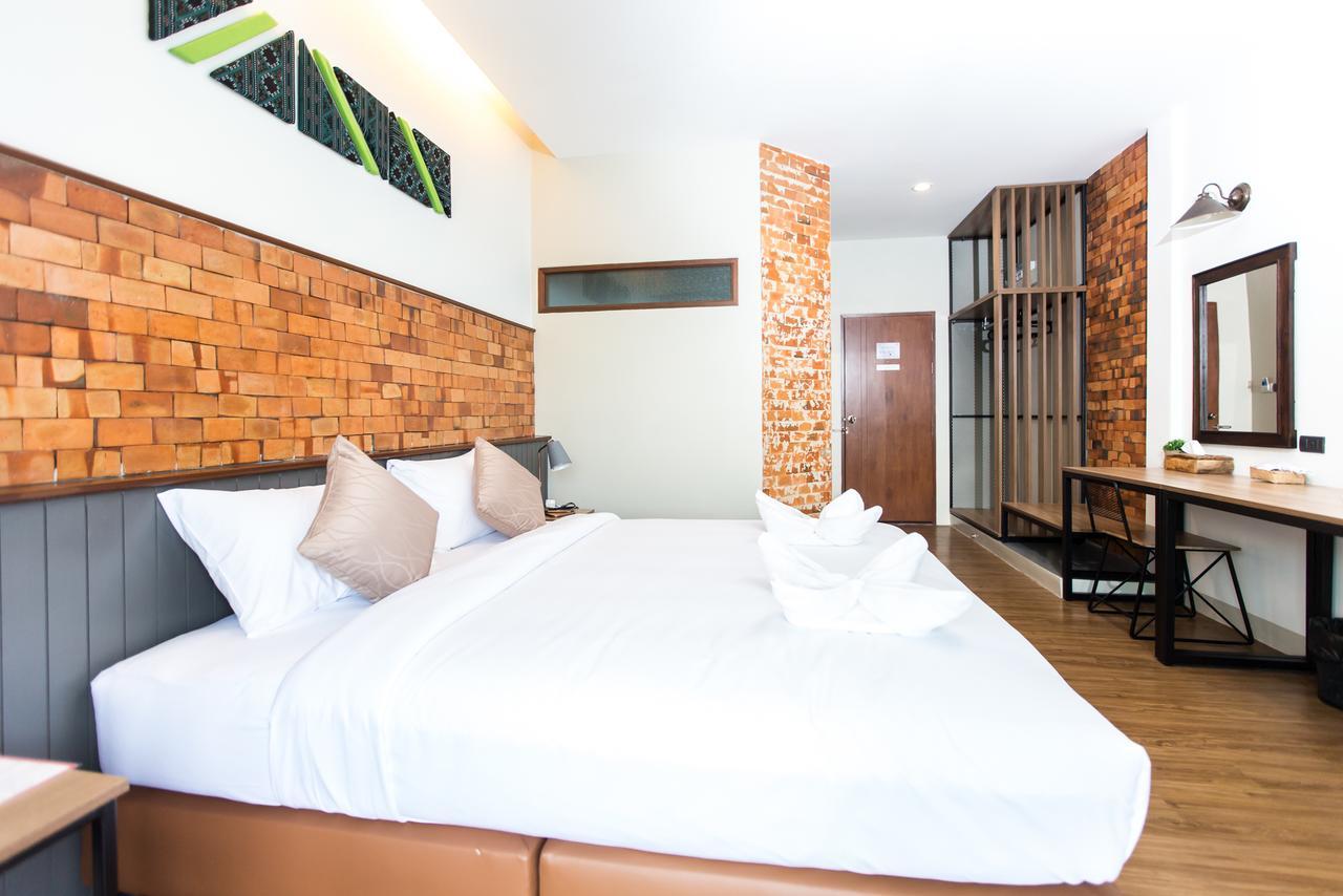 The Old City Wall Inn Chiang Mai Exteriör bild