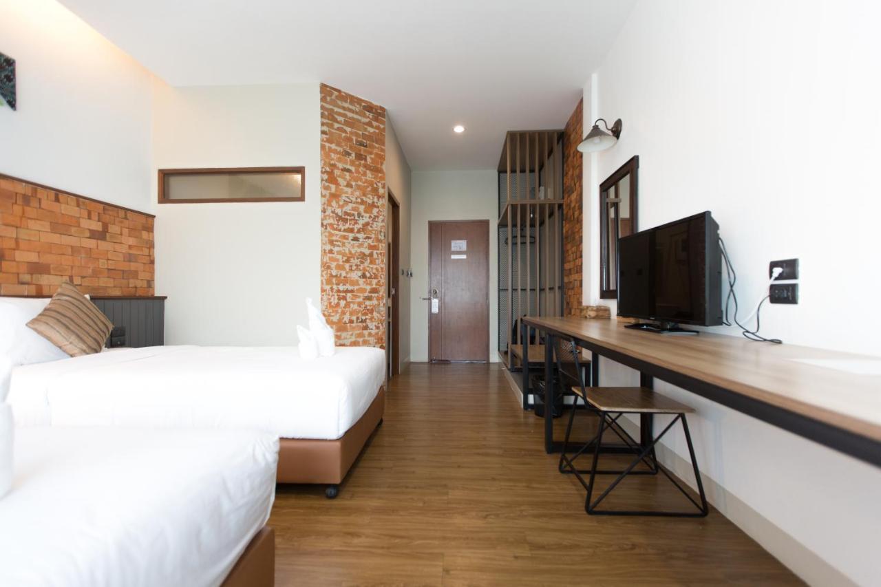 The Old City Wall Inn Chiang Mai Exteriör bild